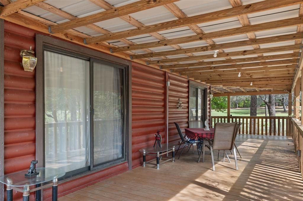 Active With Contract: $189,000 (2 beds, 1 baths, 1019 Square Feet)