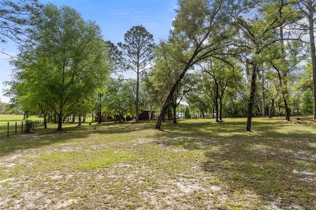 Active With Contract: $189,000 (2 beds, 1 baths, 1019 Square Feet)
