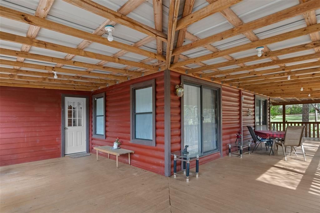 Active With Contract: $189,000 (2 beds, 1 baths, 1019 Square Feet)