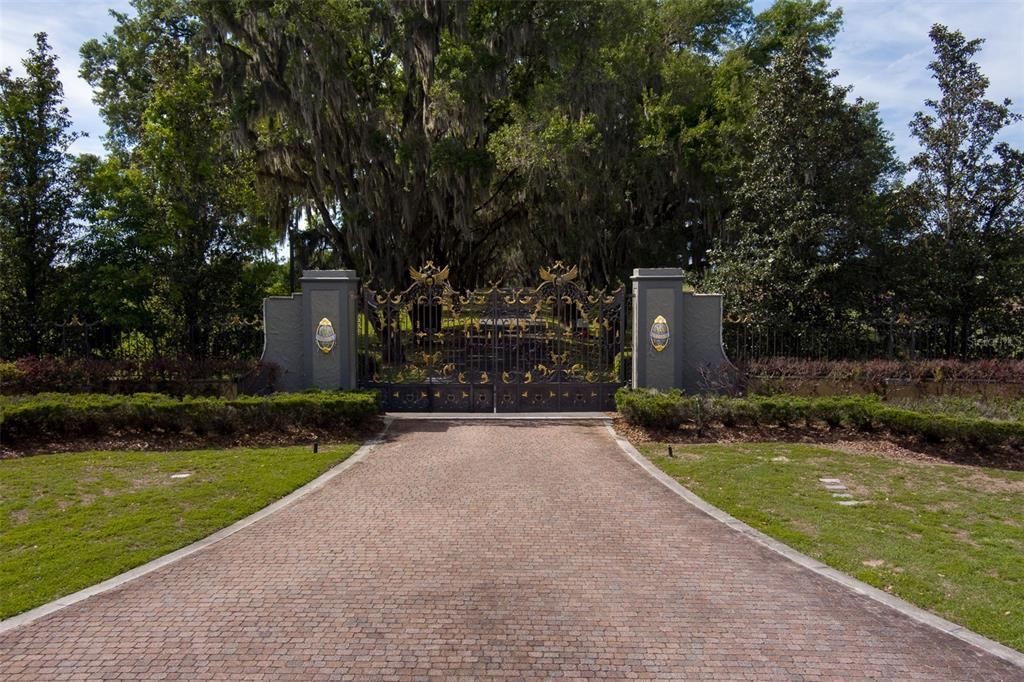 For Sale: $630,700 (10.60 acres)