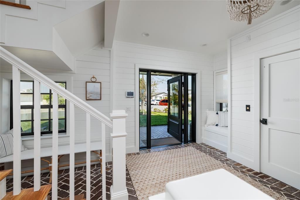 For Sale: $5,299,000 (5 beds, 5 baths, 4641 Square Feet)