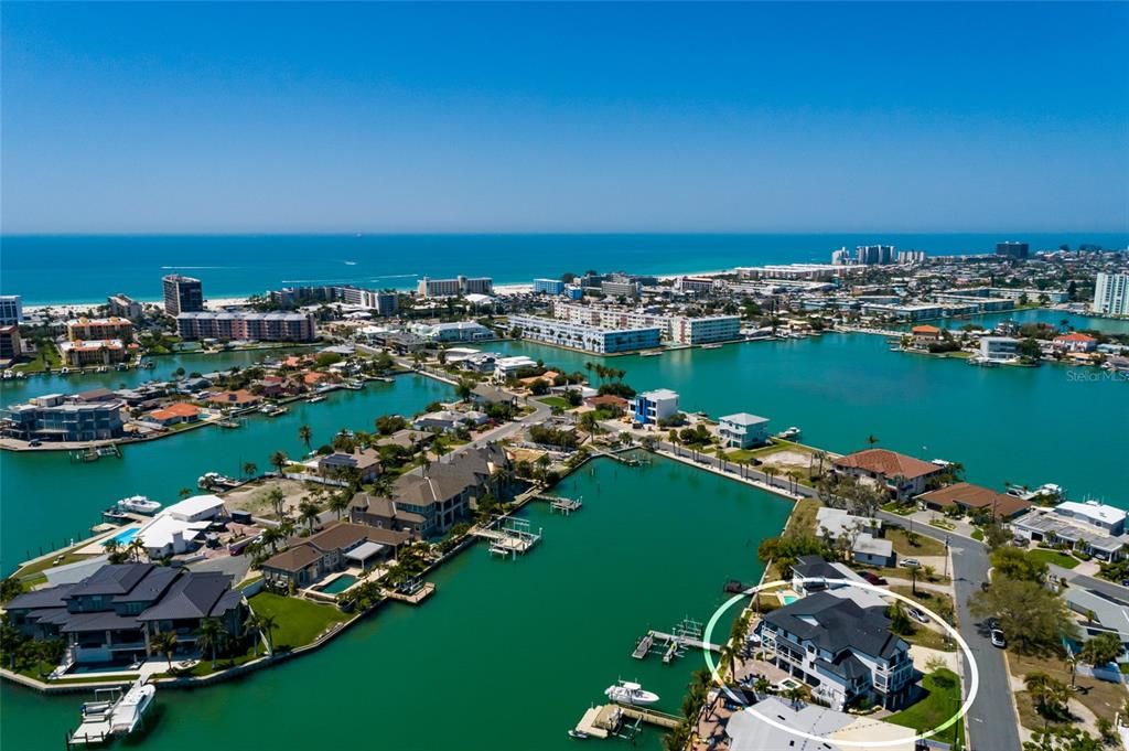 For Sale: $5,299,000 (5 beds, 5 baths, 4641 Square Feet)