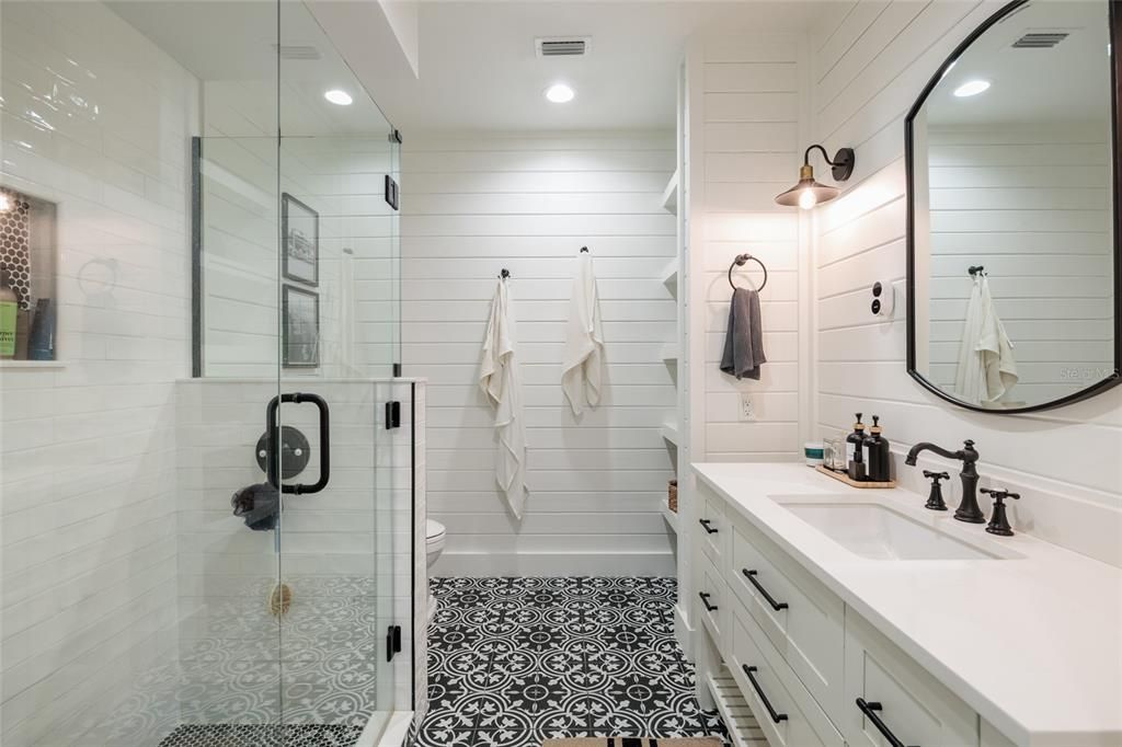 For Sale: $5,299,000 (5 beds, 5 baths, 4641 Square Feet)