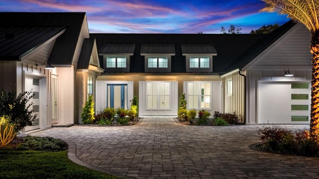 En Venta: $2,199,900 (4 camas, 4 baños, 3723 Pies cuadrados)