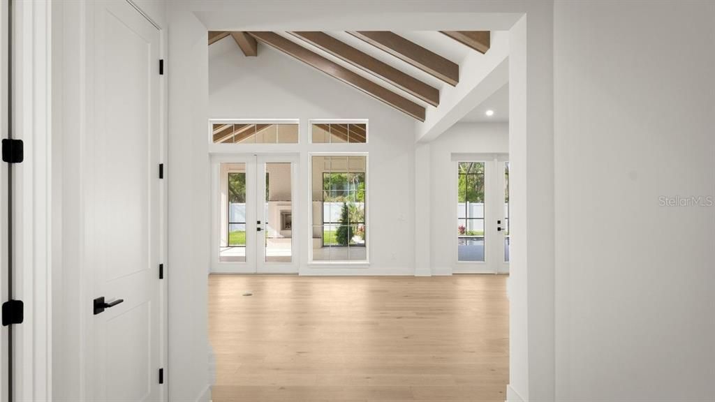 En Venta: $2,199,900 (4 camas, 4 baños, 3723 Pies cuadrados)