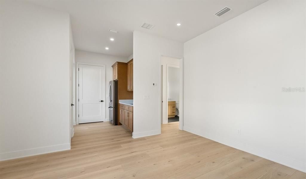 En Venta: $2,199,900 (4 camas, 4 baños, 3723 Pies cuadrados)