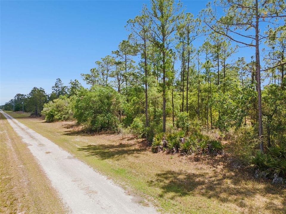 待售: $24,500 (0.50 acres)