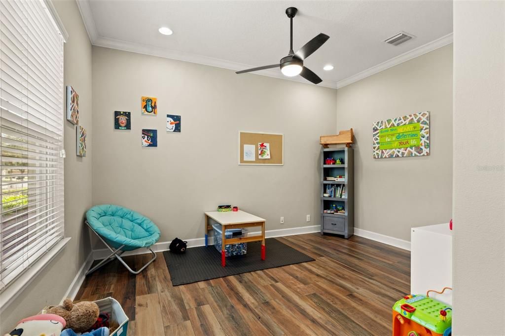 Active With Contract: $650,000 (4 beds, 3 baths, 3378 Square Feet)