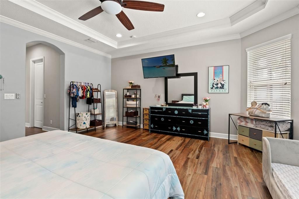 Active With Contract: $650,000 (4 beds, 3 baths, 3378 Square Feet)