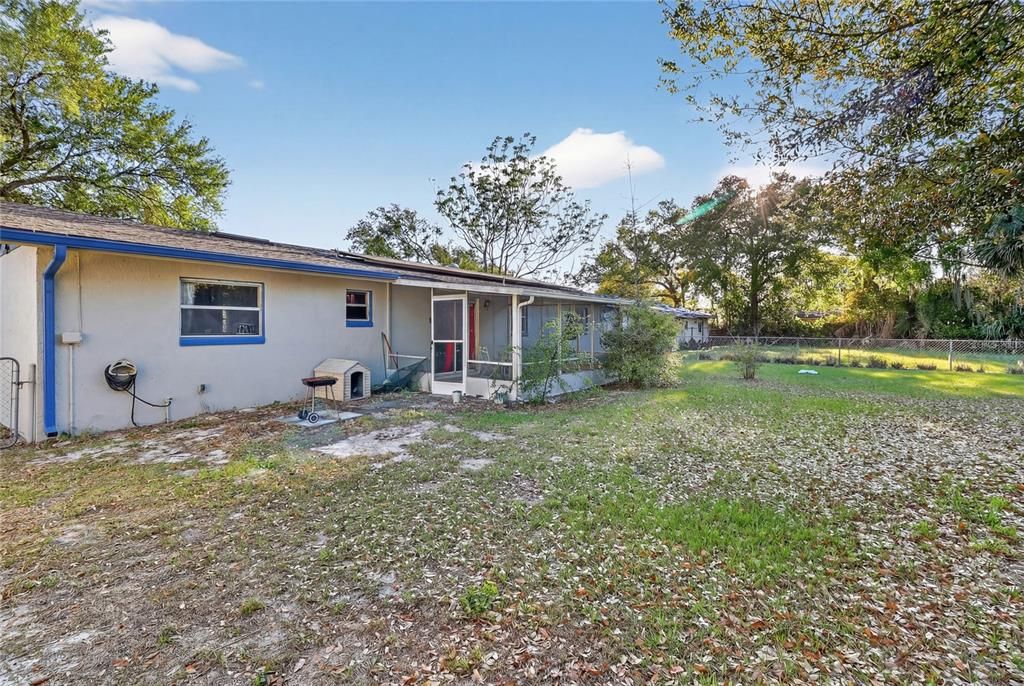 En Venta: $285,000 (3 camas, 2 baños, 1283 Pies cuadrados)