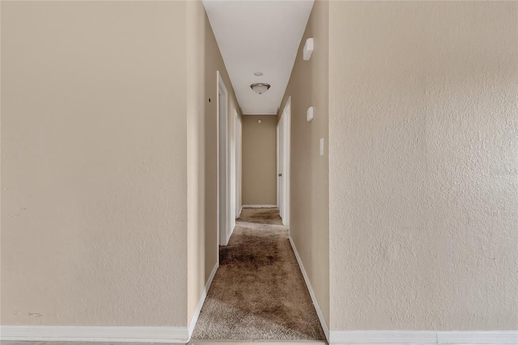 En Venta: $285,000 (3 camas, 2 baños, 1283 Pies cuadrados)