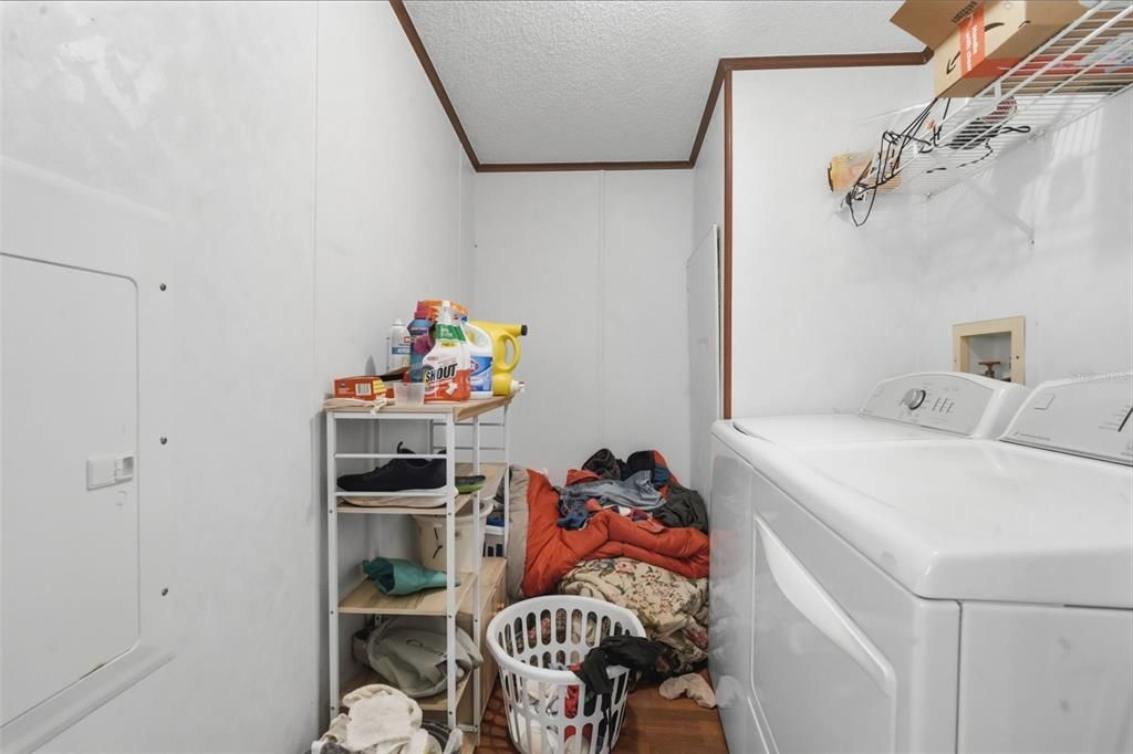 Activo con contrato: $280,000 (3 camas, 2 baños, 1485 Pies cuadrados)