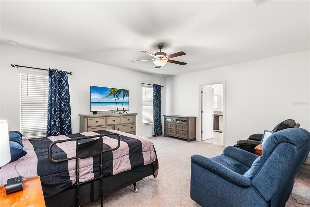 For Sale: $429,000 (5 beds, 3 baths, 3255 Square Feet)