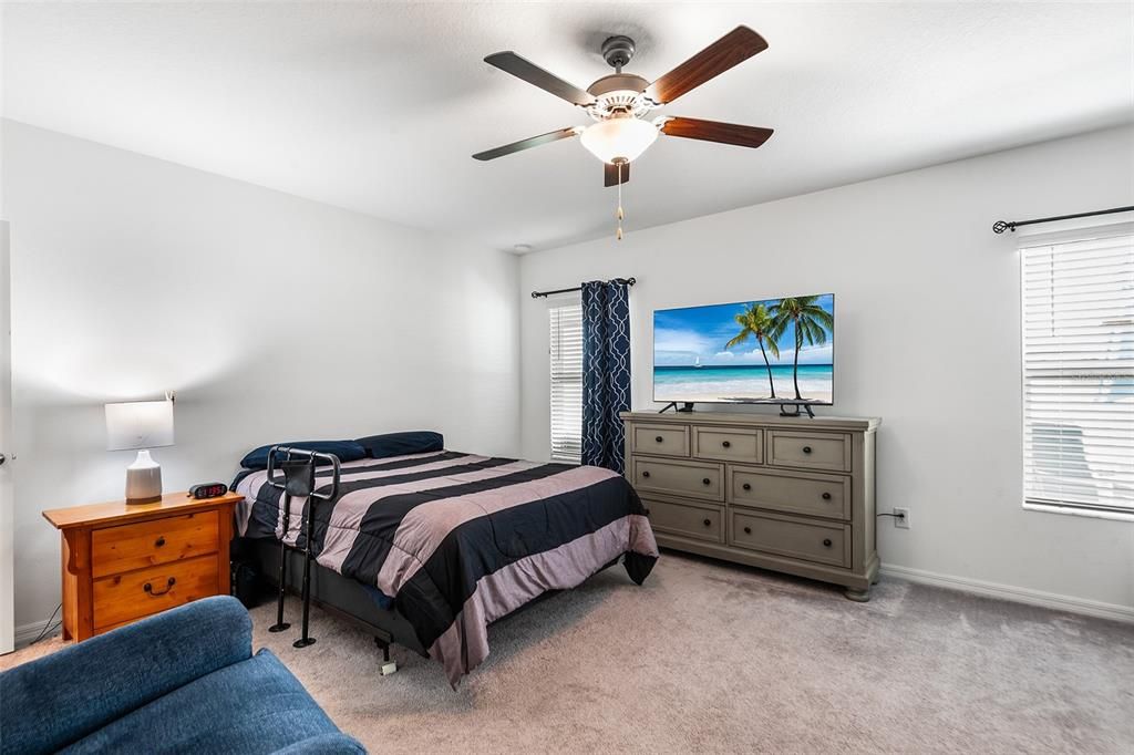 For Sale: $429,000 (5 beds, 3 baths, 3255 Square Feet)