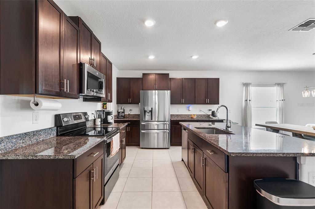 For Sale: $429,000 (5 beds, 3 baths, 3255 Square Feet)