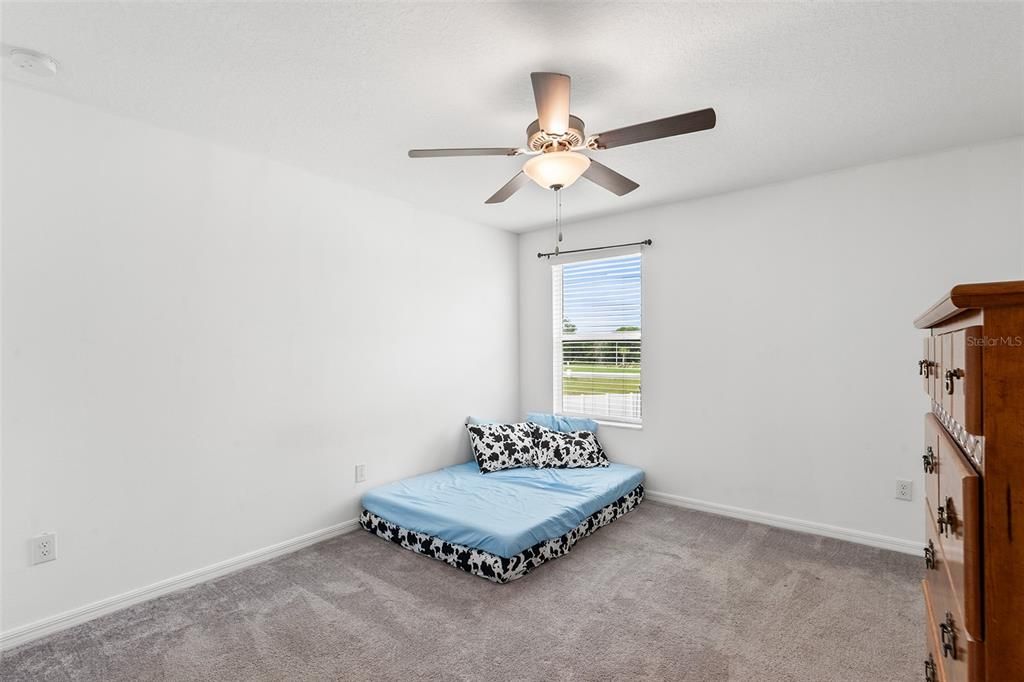 For Sale: $429,000 (5 beds, 3 baths, 3255 Square Feet)