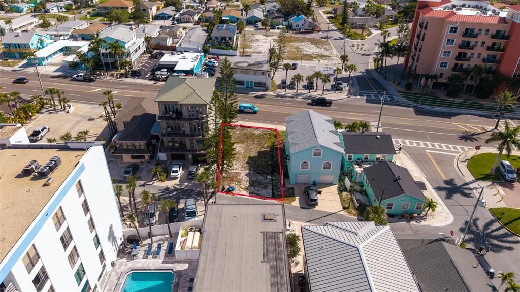 En Venta: $650,000 (0.08 acres)