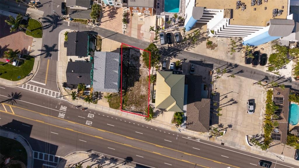 En Venta: $650,000 (0.08 acres)