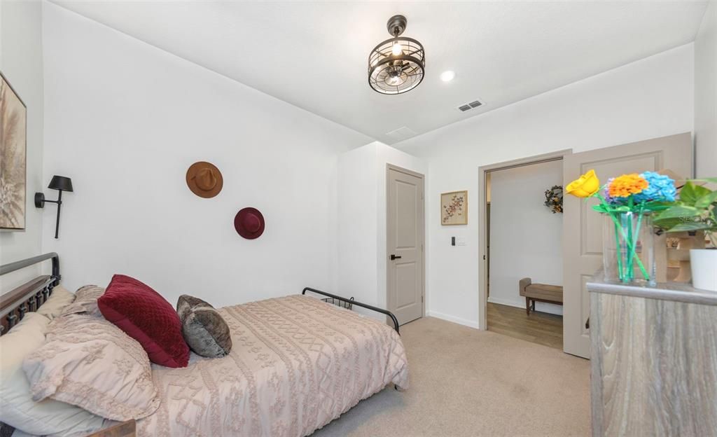 For Sale: $549,000 (4 beds, 2 baths, 2386 Square Feet)