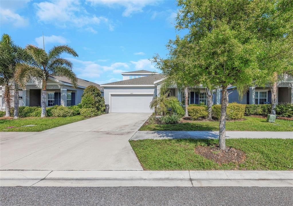 For Sale: $549,000 (4 beds, 2 baths, 2386 Square Feet)