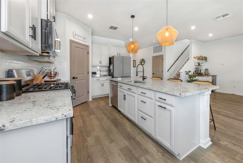 For Sale: $549,000 (4 beds, 2 baths, 2386 Square Feet)