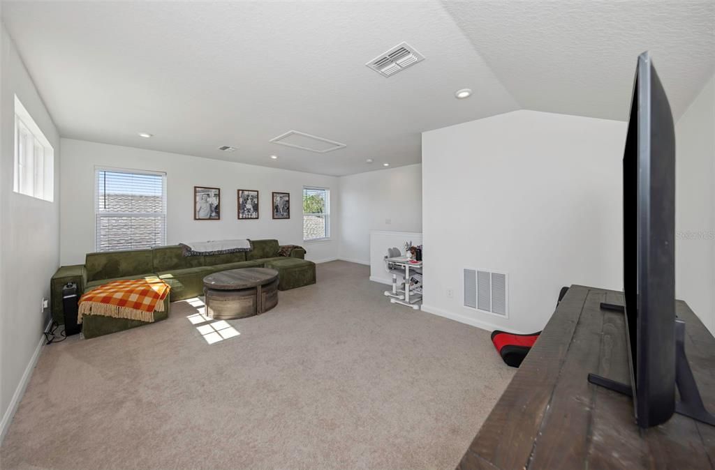 For Sale: $549,000 (4 beds, 2 baths, 2386 Square Feet)