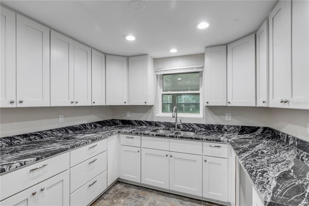 For Sale: $239,000 (3 beds, 2 baths, 1560 Square Feet)