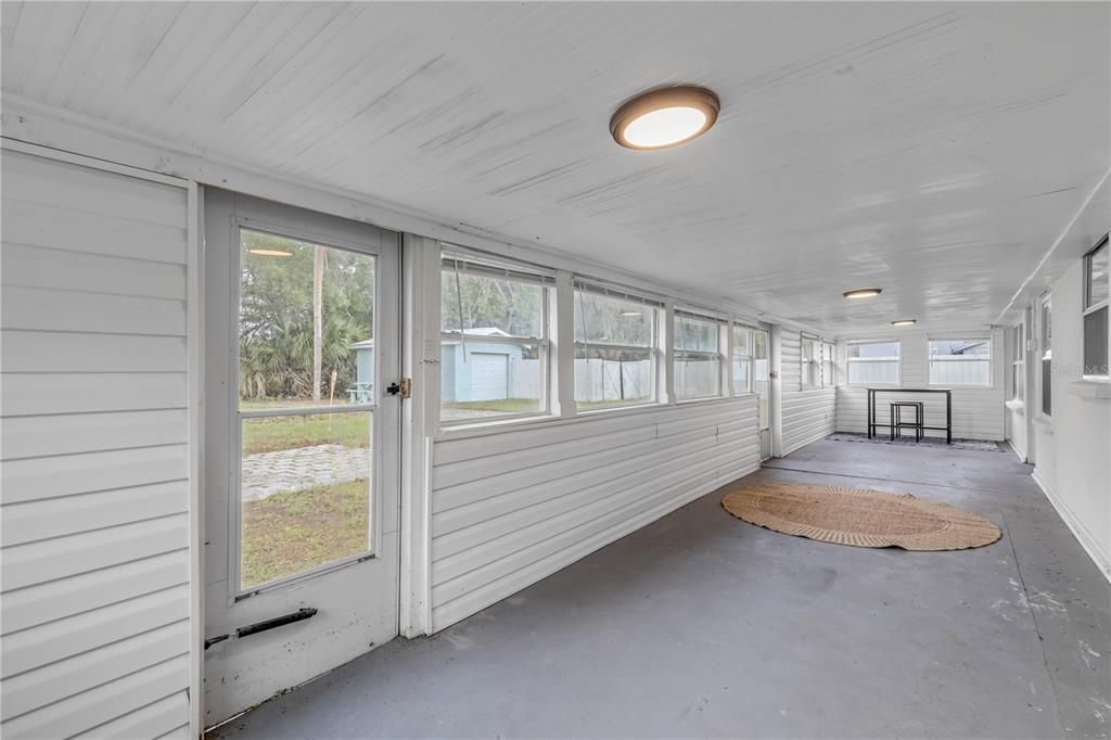 For Sale: $239,000 (3 beds, 2 baths, 1560 Square Feet)