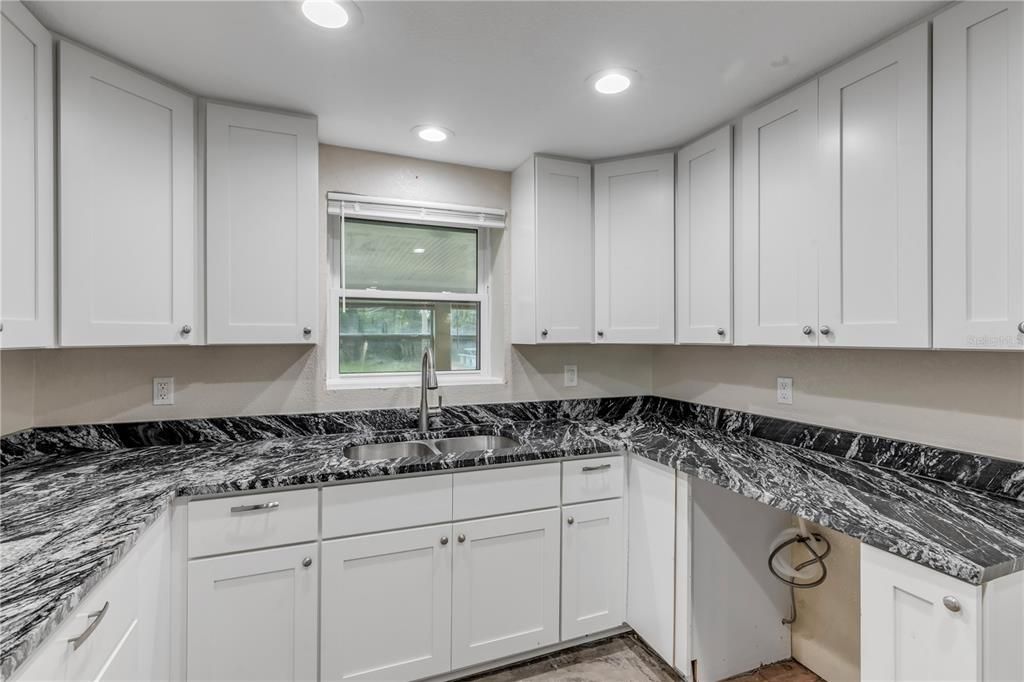 For Sale: $239,000 (3 beds, 2 baths, 1560 Square Feet)