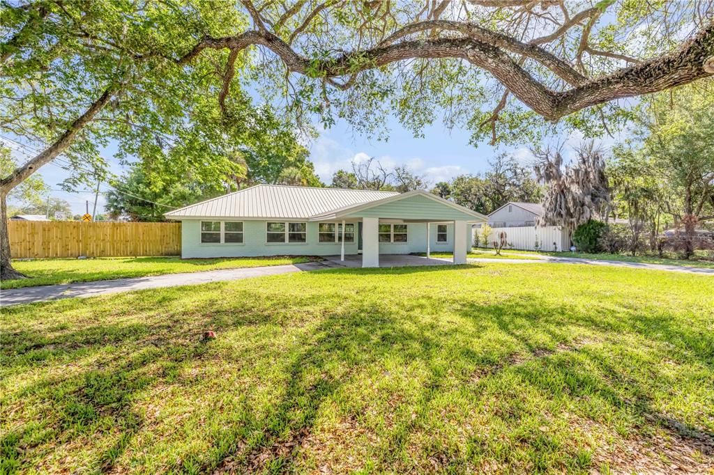 For Sale: $239,000 (3 beds, 2 baths, 1560 Square Feet)