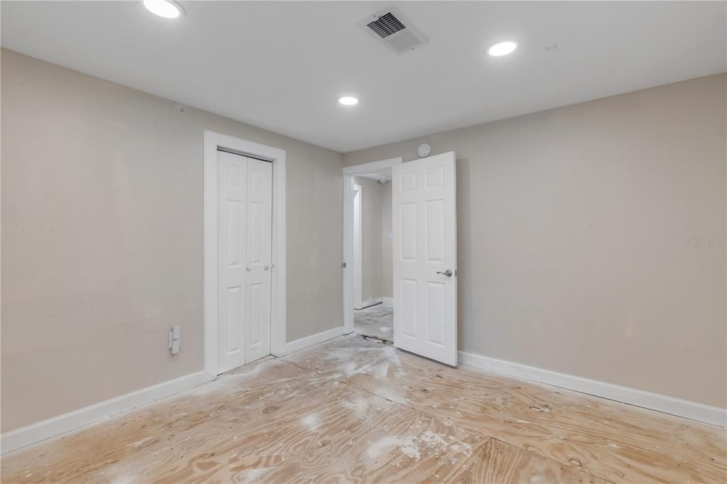 For Sale: $239,000 (3 beds, 2 baths, 1560 Square Feet)