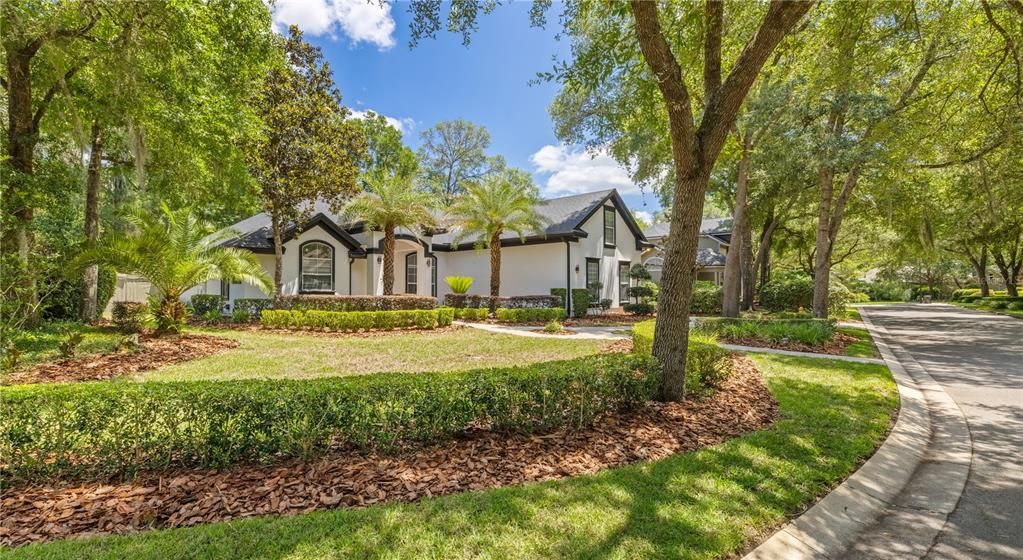 Activo con contrato: $635,000 (4 camas, 3 baños, 2273 Pies cuadrados)
