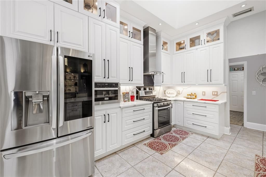 Activo con contrato: $635,000 (4 camas, 3 baños, 2273 Pies cuadrados)