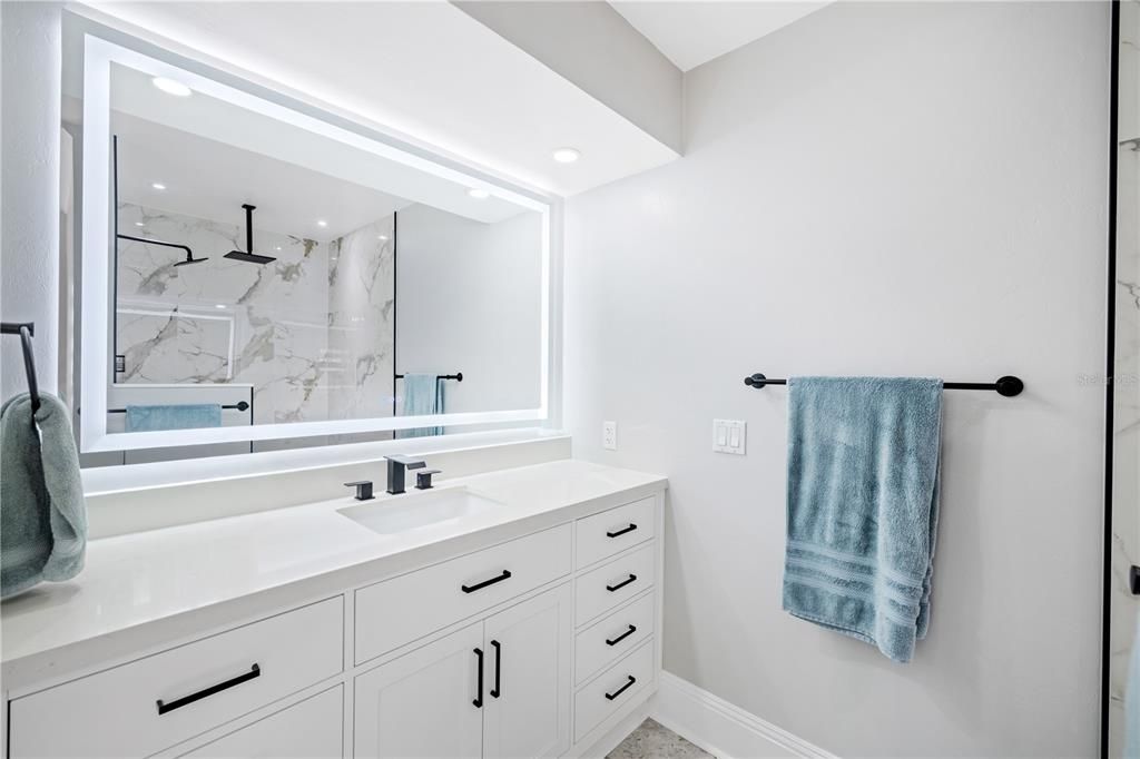 Activo con contrato: $635,000 (4 camas, 3 baños, 2273 Pies cuadrados)