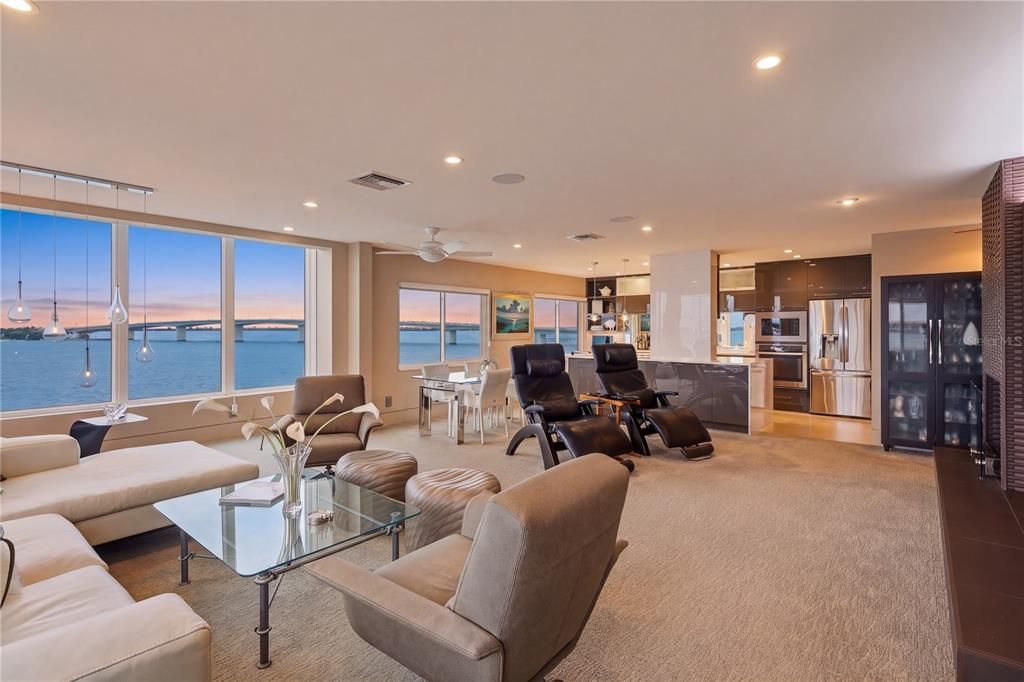 For Sale: $1,350,000 (2 beds, 2 baths, 1760 Square Feet)