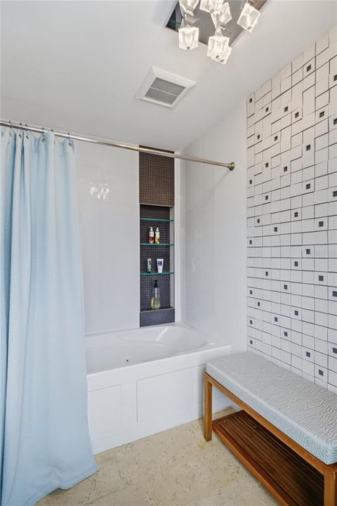 For Sale: $1,350,000 (2 beds, 2 baths, 1760 Square Feet)