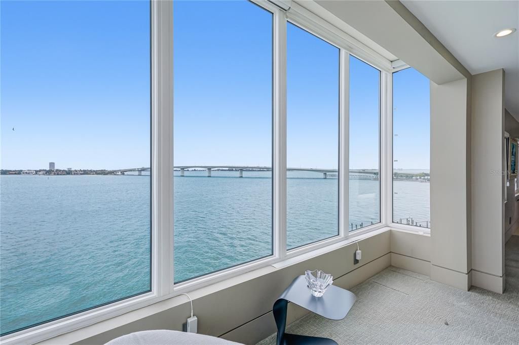 For Sale: $1,350,000 (2 beds, 2 baths, 1760 Square Feet)