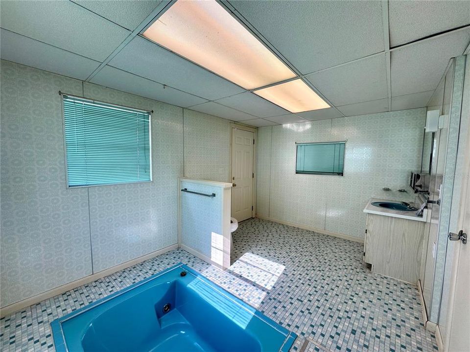 В аренду: $2,099 (3 спален, 2 ванн, 1370 Квадратных фут)