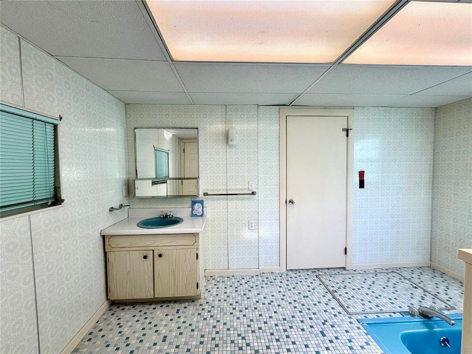 В аренду: $2,099 (3 спален, 2 ванн, 1370 Квадратных фут)
