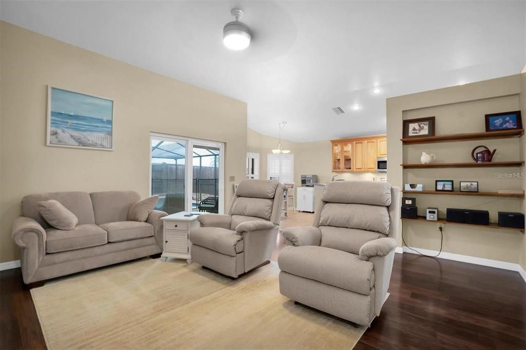 Active With Contract: $419,000 (4 beds, 2 baths, 1980 Square Feet)