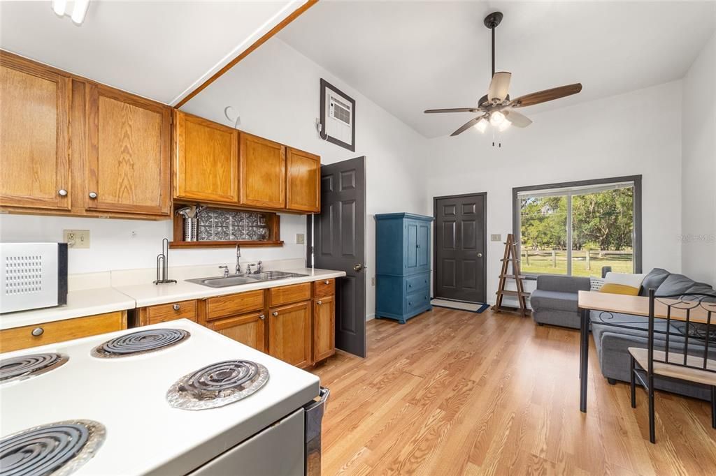 For Sale: $2,000,000 (3 beds, 3 baths, 2848 Square Feet)