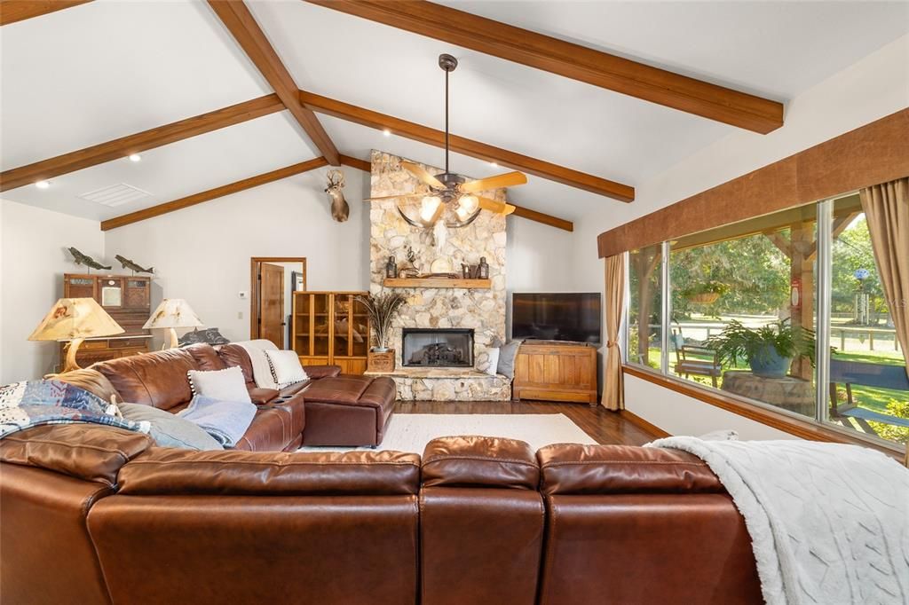 For Sale: $2,000,000 (3 beds, 3 baths, 2848 Square Feet)