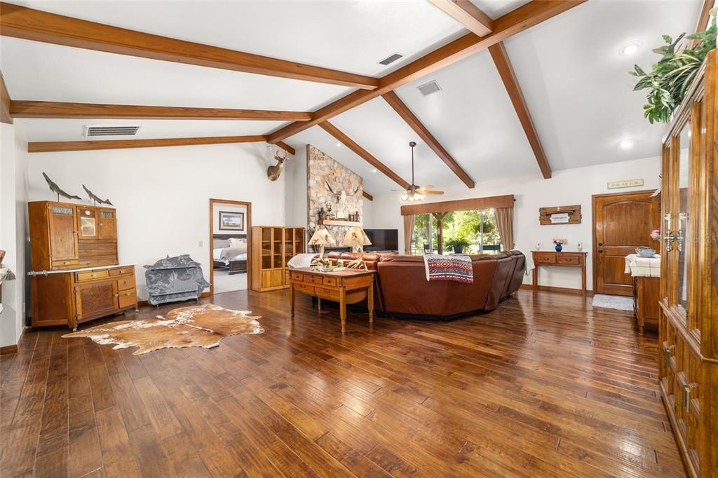 For Sale: $2,000,000 (3 beds, 3 baths, 2848 Square Feet)