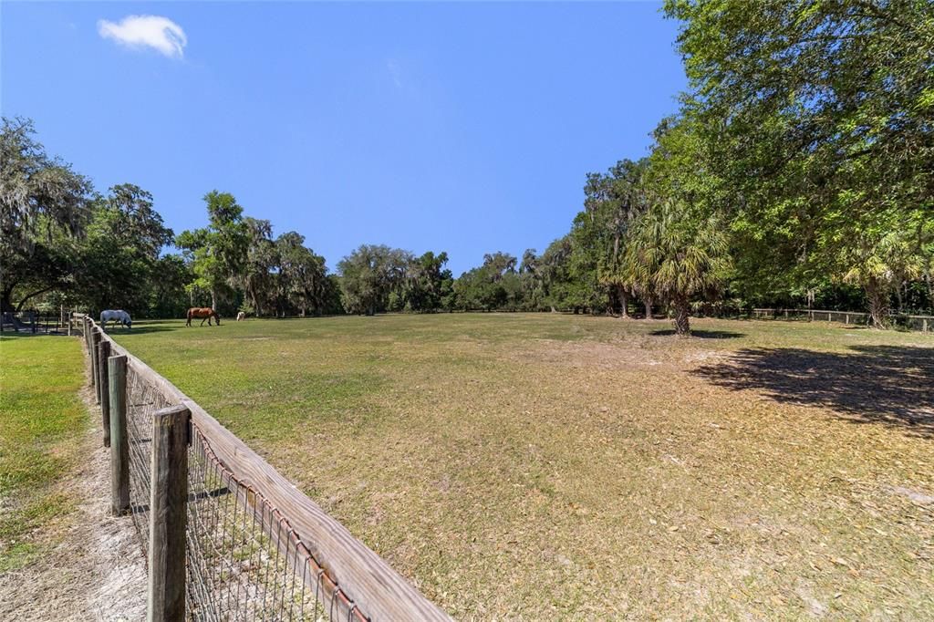 For Sale: $2,000,000 (3 beds, 3 baths, 2848 Square Feet)