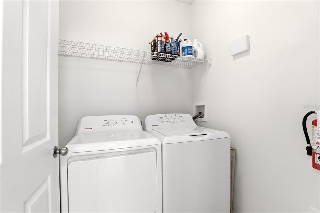 Active With Contract: $310,000 (3 beds, 2 baths, 1453 Square Feet)