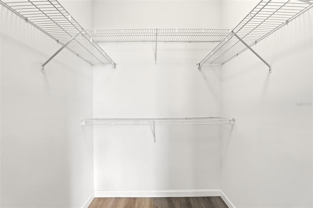 Active With Contract: $310,000 (3 beds, 2 baths, 1453 Square Feet)