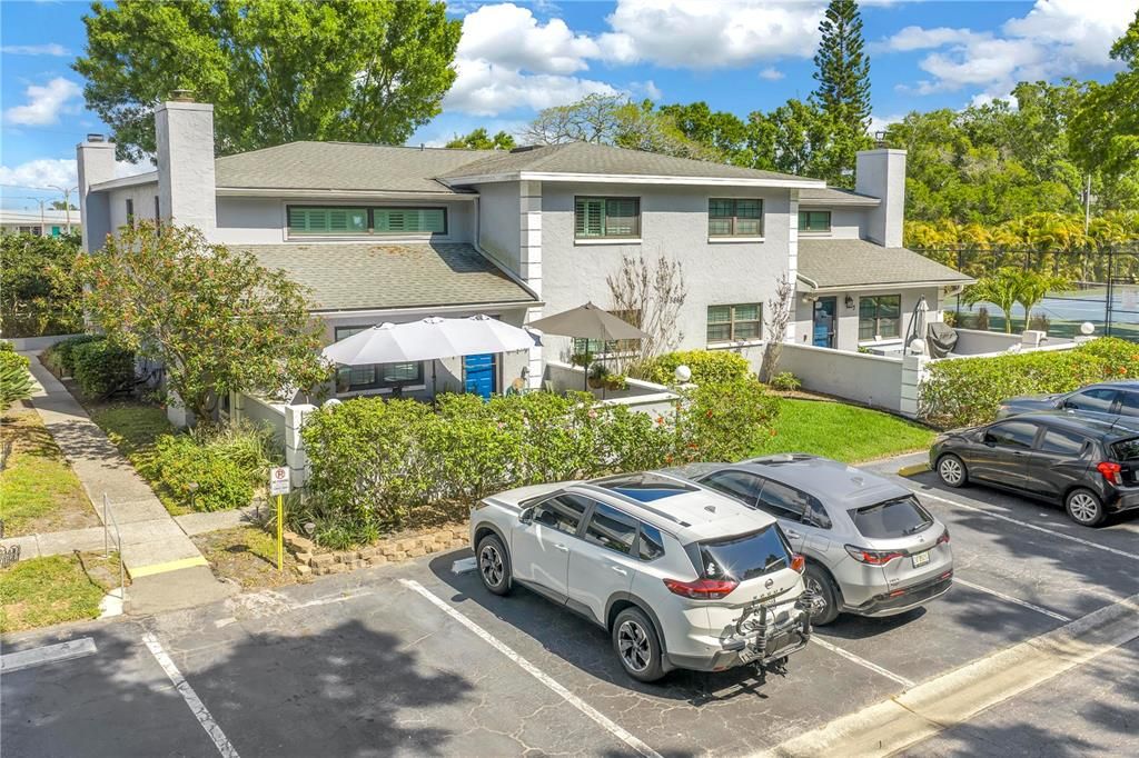 Activo con contrato: $295,000 (2 camas, 2 baños, 1500 Pies cuadrados)