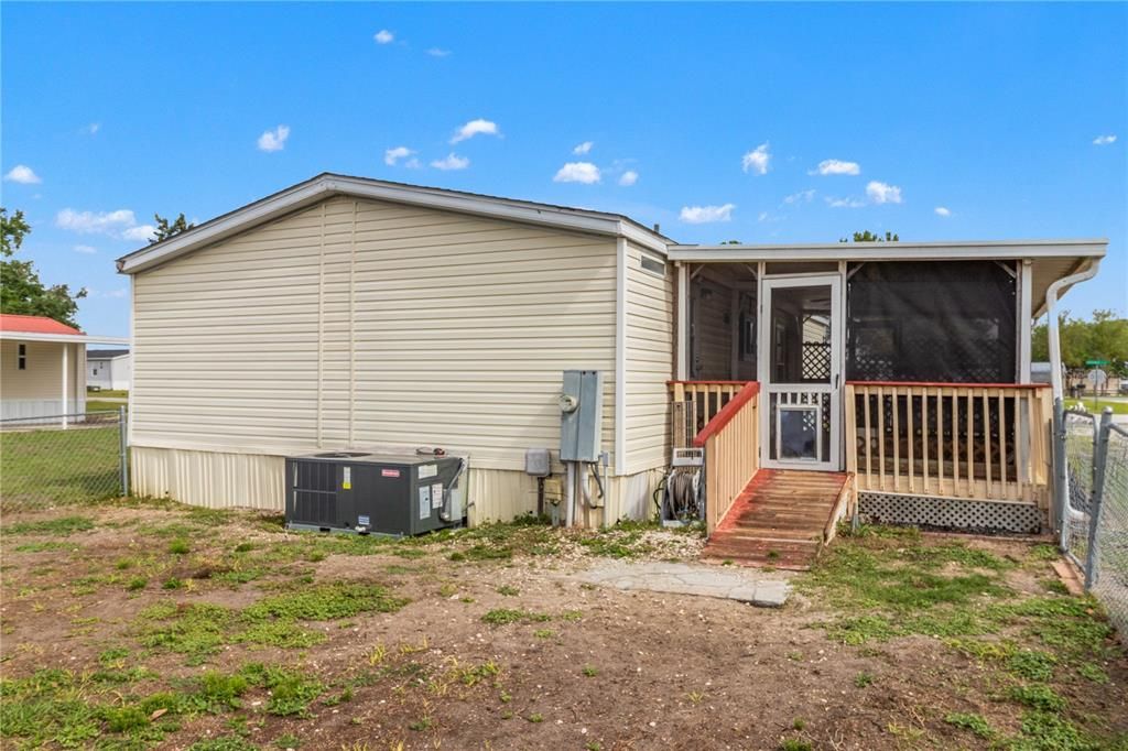 На продажу: $145,000 (2 спален, 2 ванн, 960 Квадратных фут)