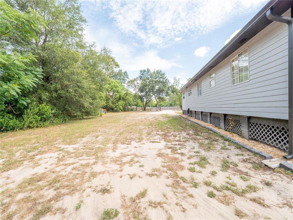 Active With Contract: $335,000 (4 beds, 2 baths, 1463 Square Feet)