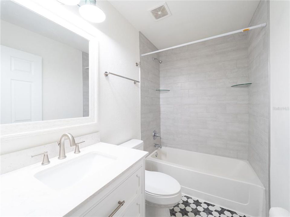 Active With Contract: $335,000 (4 beds, 2 baths, 1463 Square Feet)